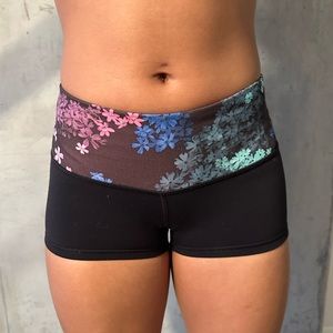 Woman’s Lululemon Athletic Shorts Size 2